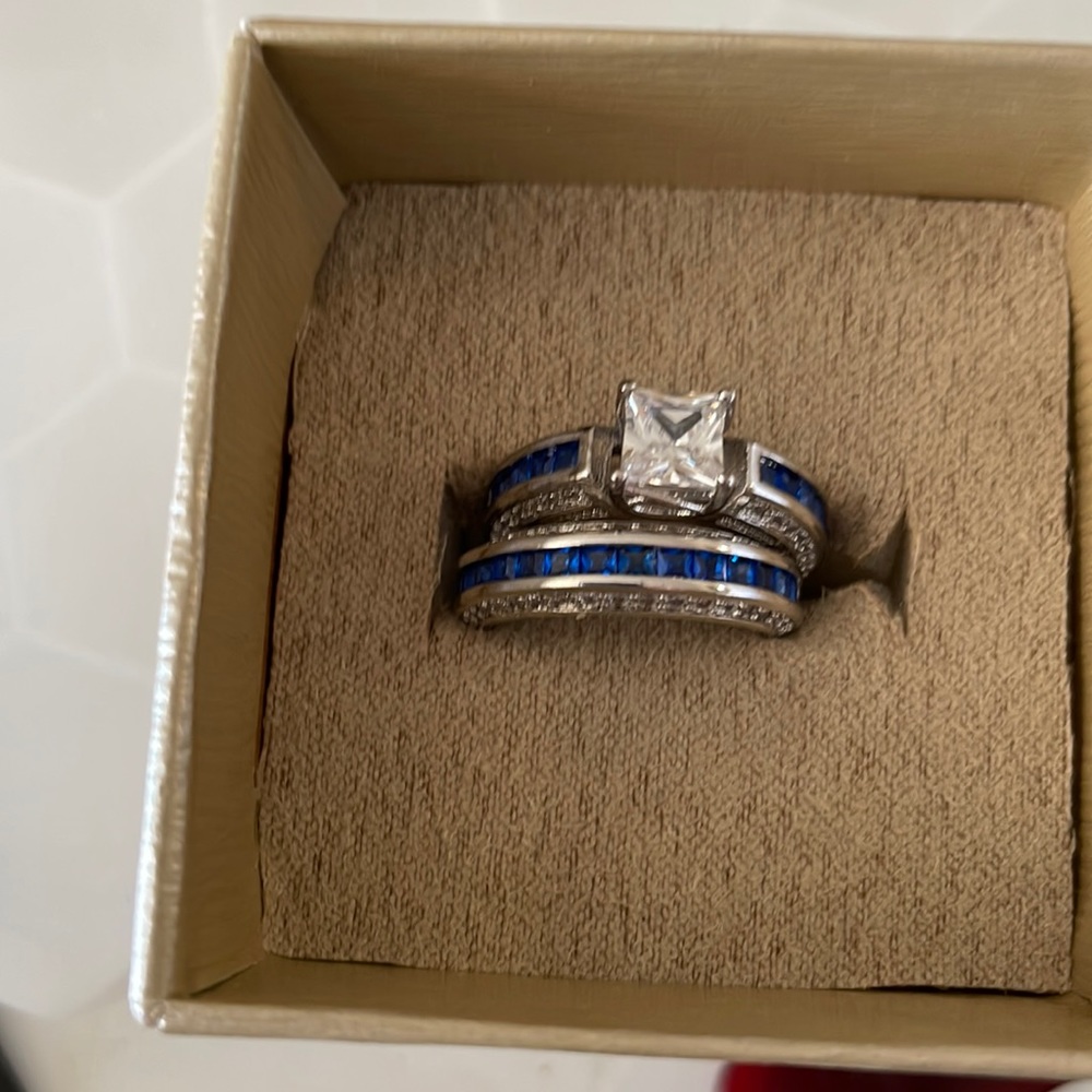 Blue and White Silvertone Ring Set